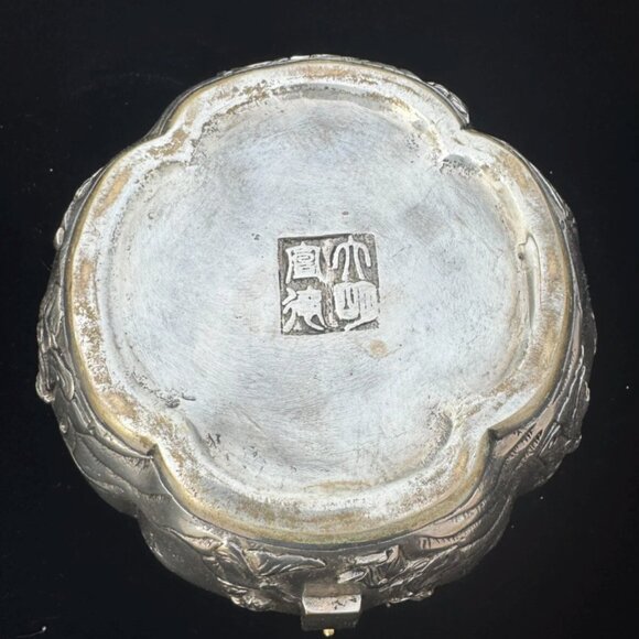 Antique Chinese White Bronze Hand Warmer Signed, Ornate Relief Scene Qing Style - Picture 2 of 12